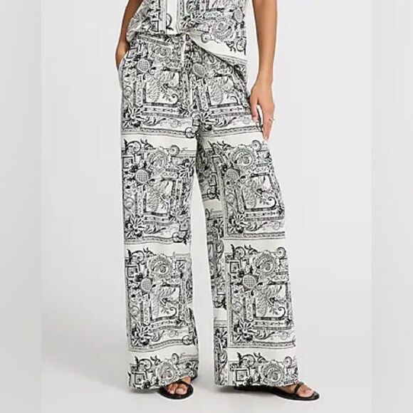 NWT EXPRESS High waisted design wide leg pants Size Small - Picture 2 of 10